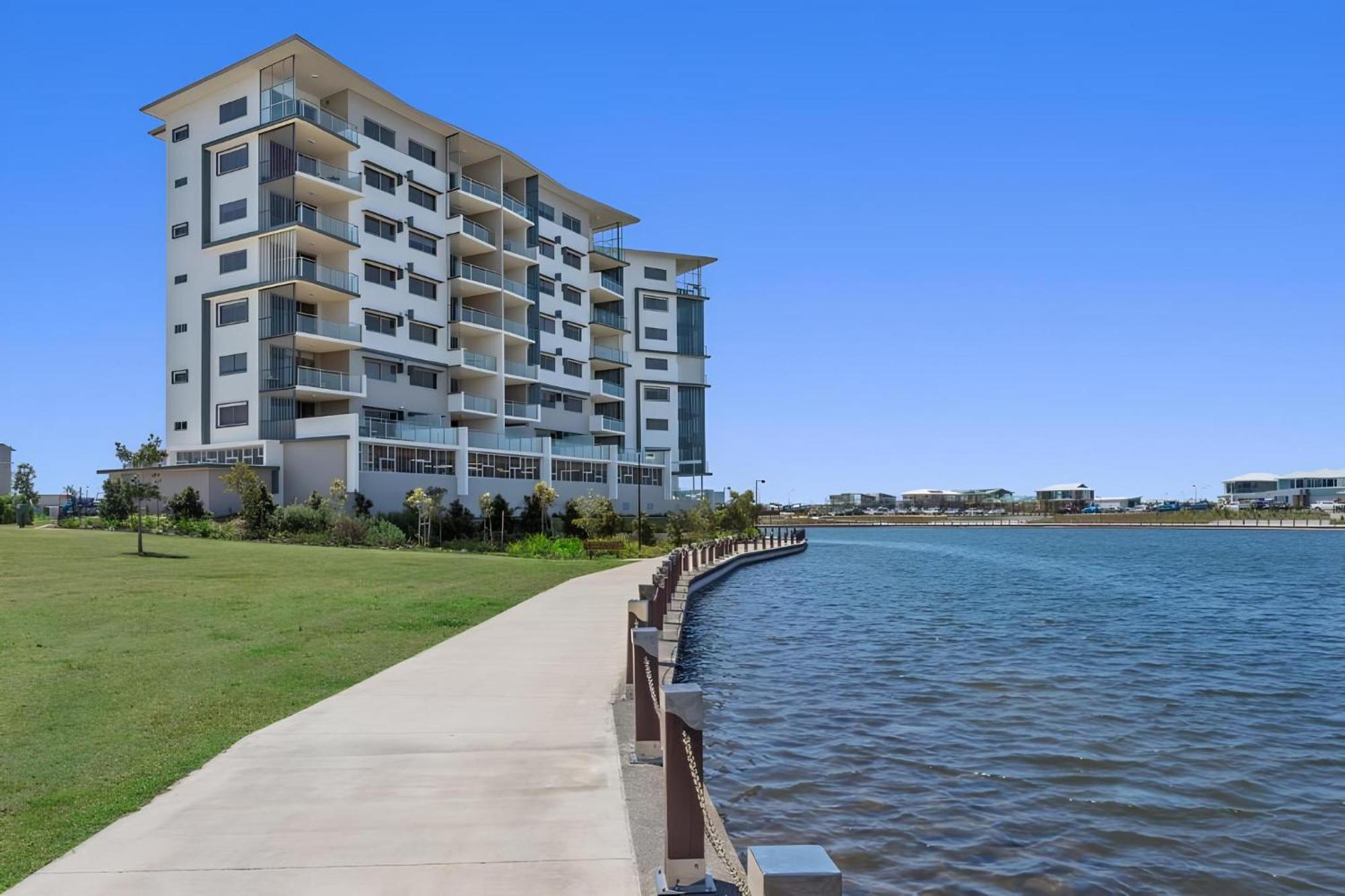 Hotel Salt At Oceanside à Kawana Waters Extérieur photo